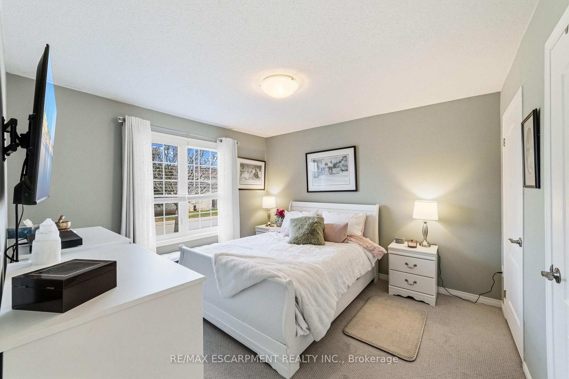 24 Kenyon Crescent Unit 6 photo 8