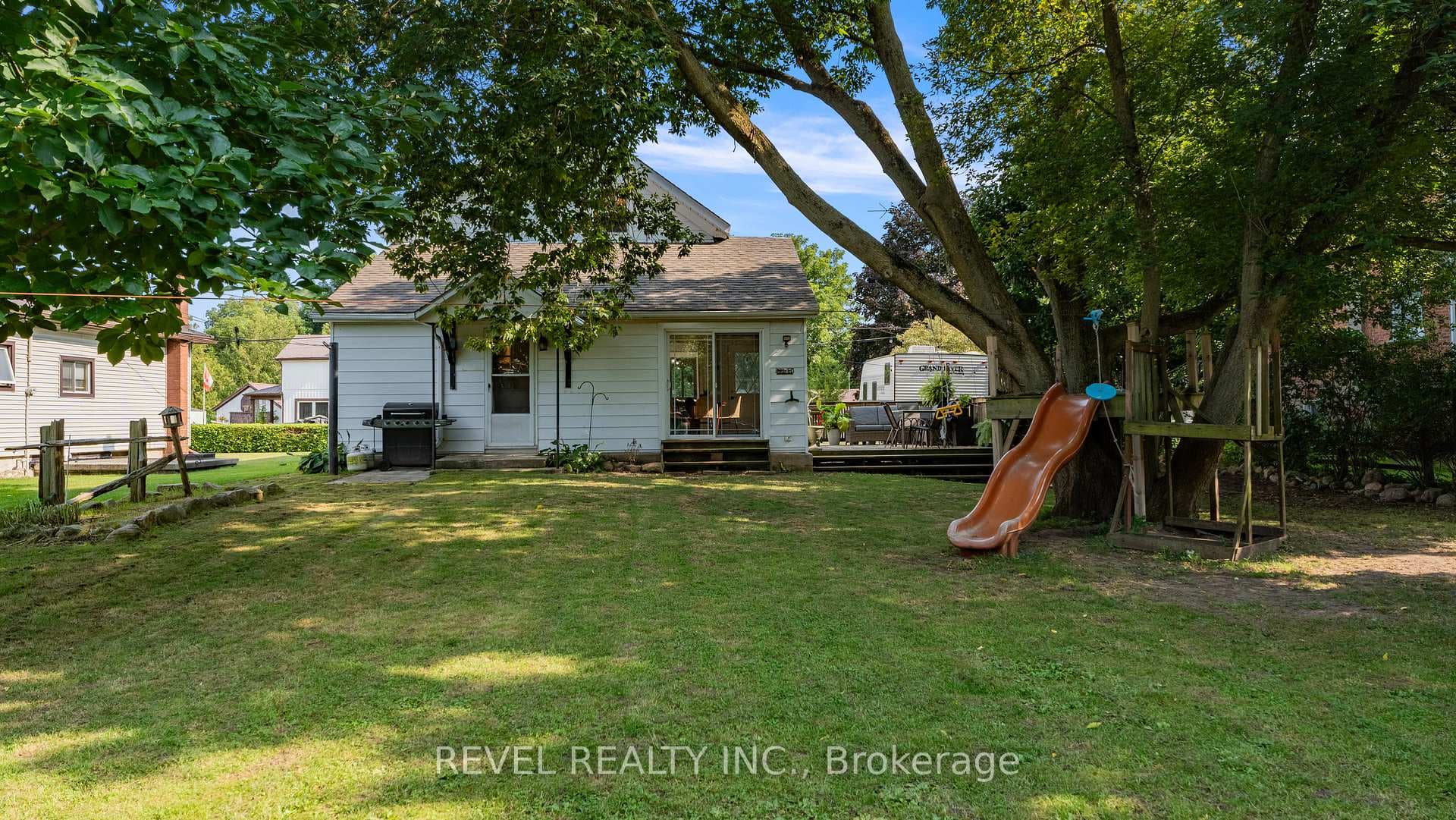 165 Teeter Street photo 29