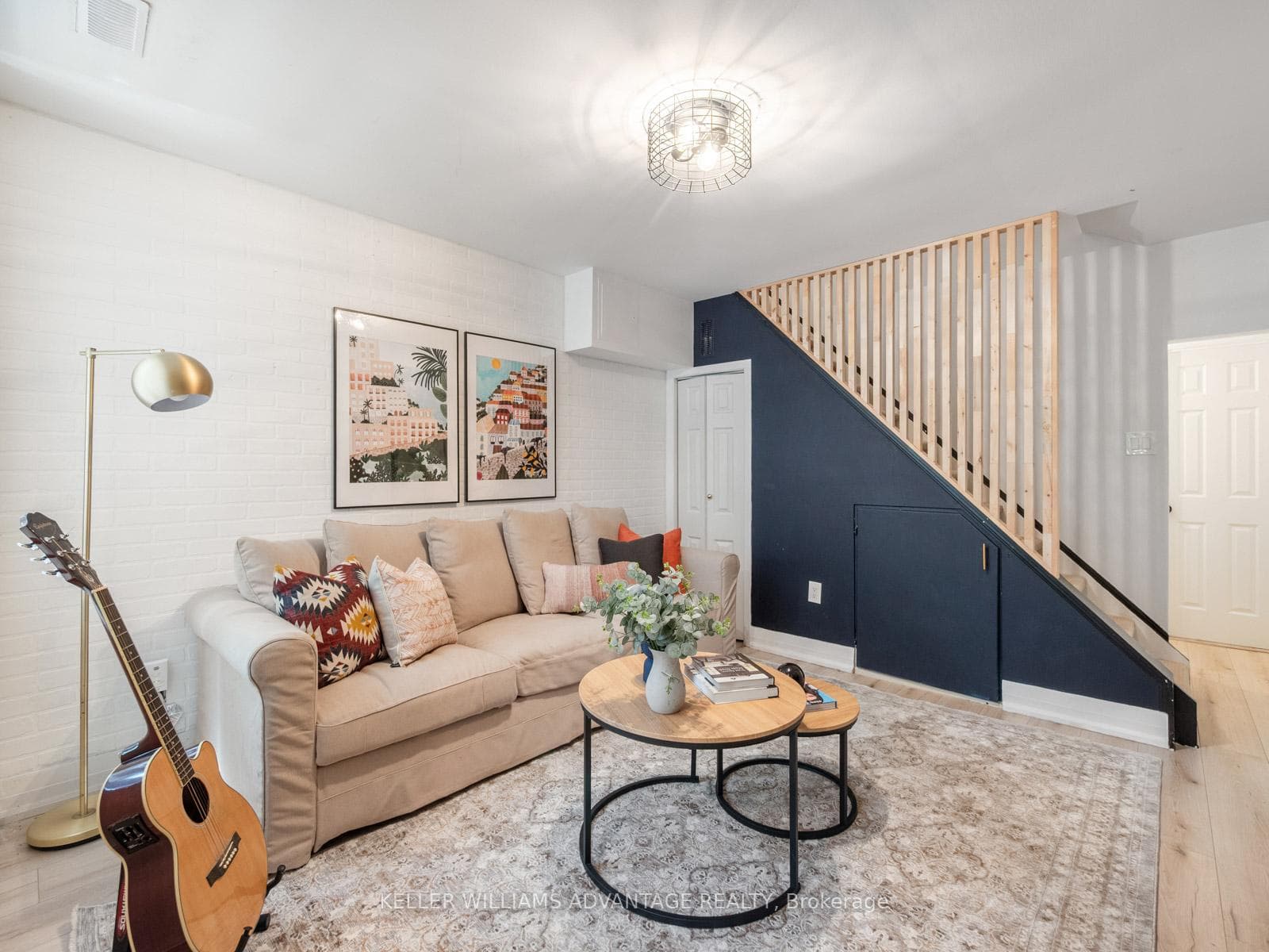 209 Eastwood Road photo 27