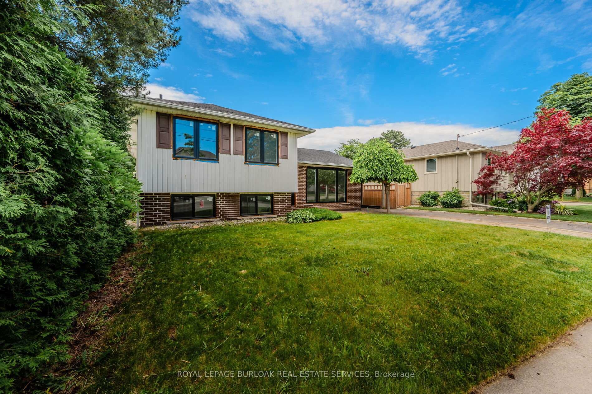 640 Dynes Road photo 3