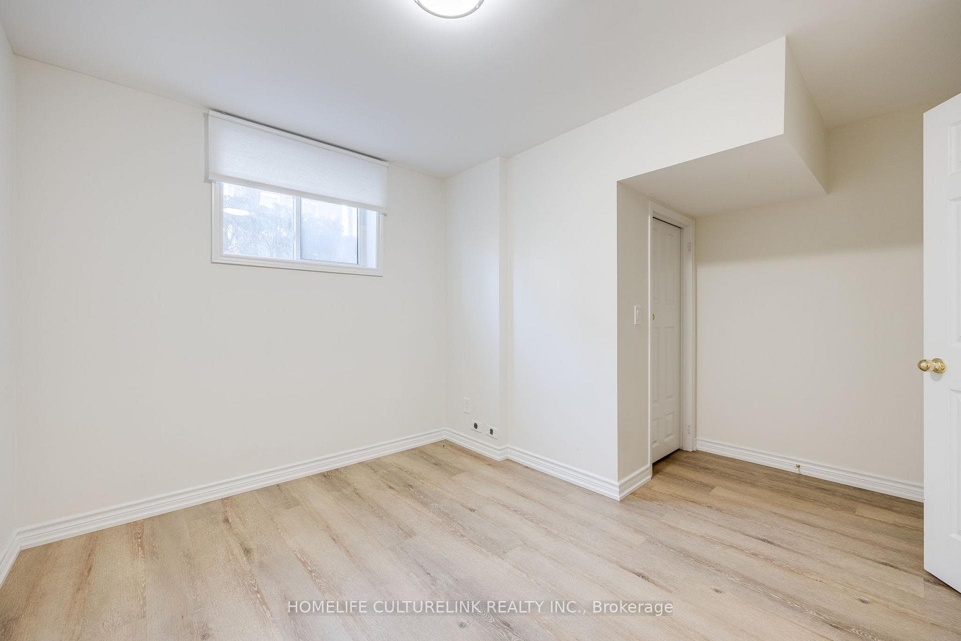 83 Mondeo Drive Unit 507 photo 29