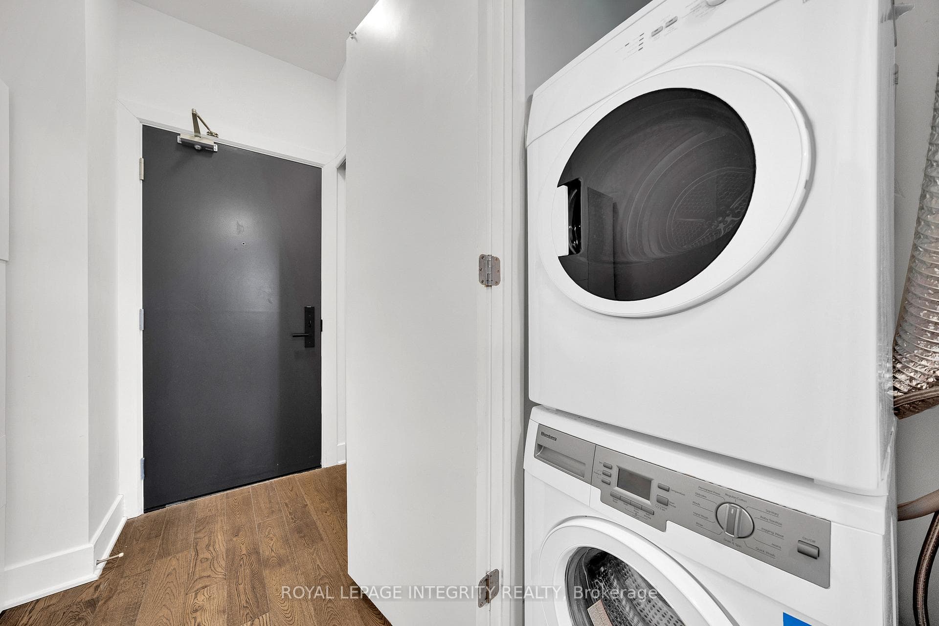 255 Bay Street Unit #604 photo 12