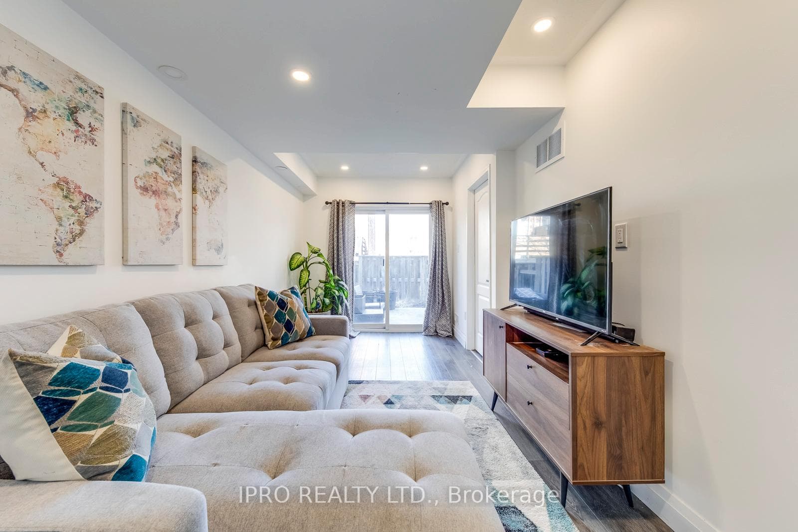 69 Huxtable Lane photo 30