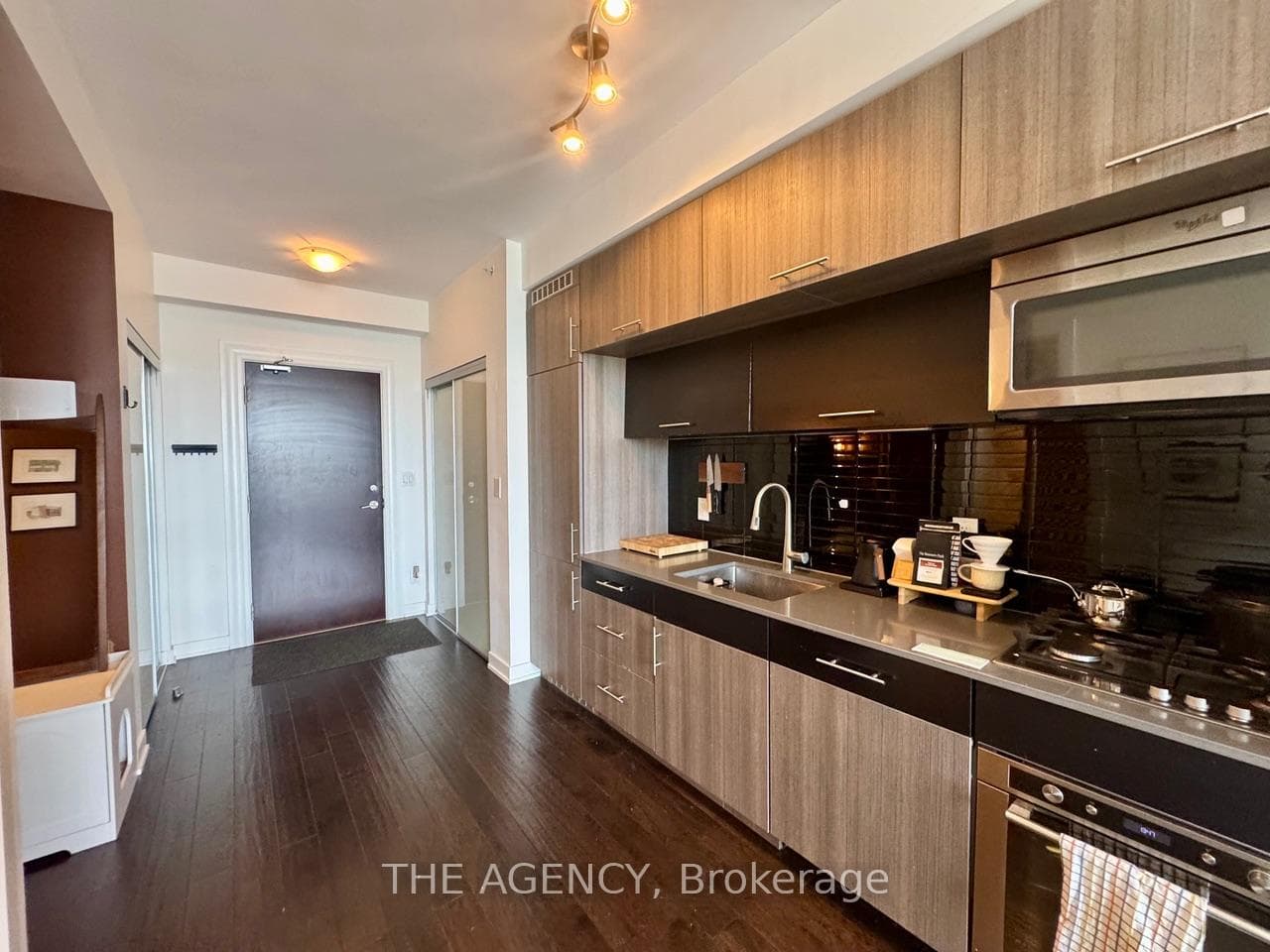 205 Manning Avenue Unit 313 photo 17