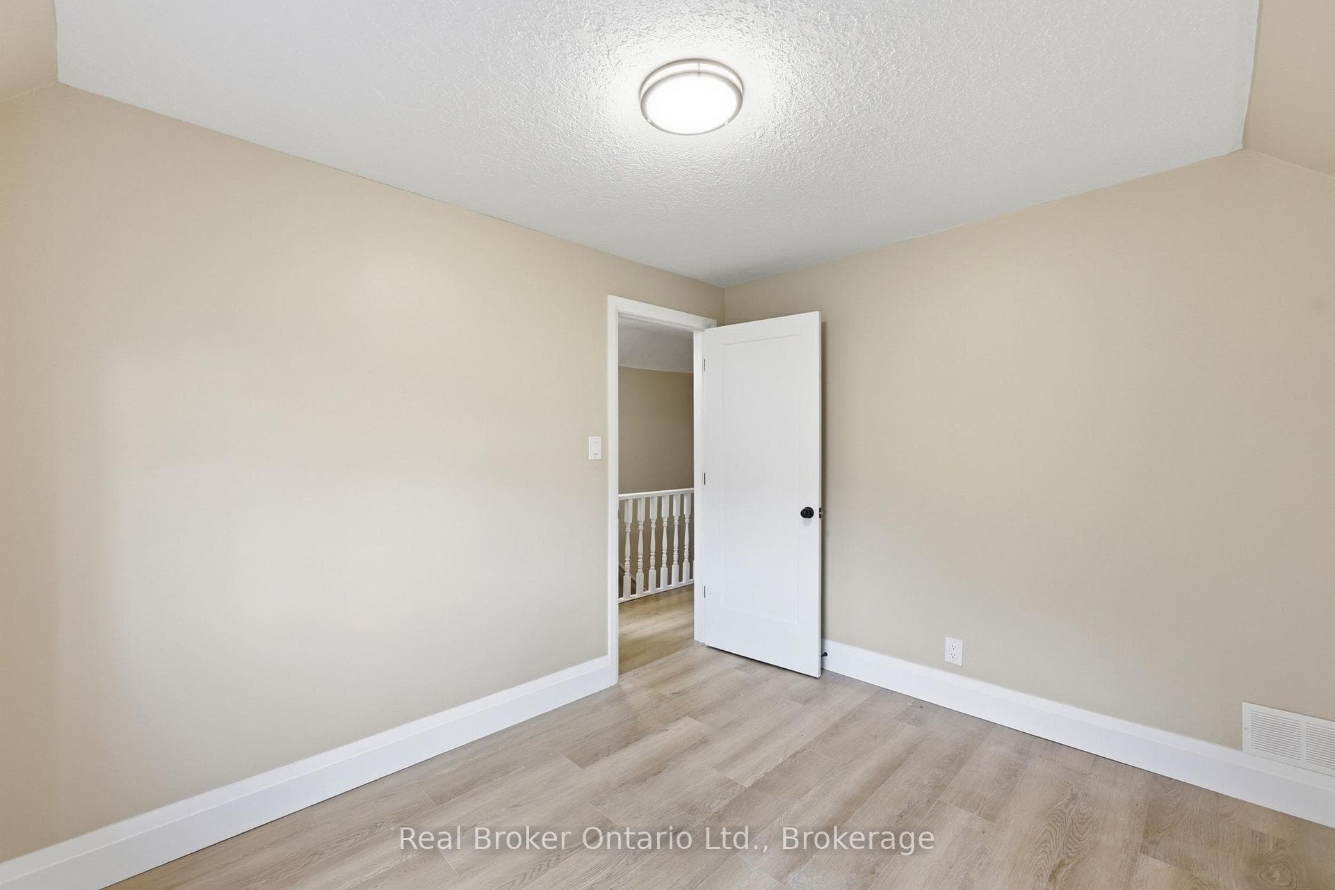 56 Harmony Avenue photo 20