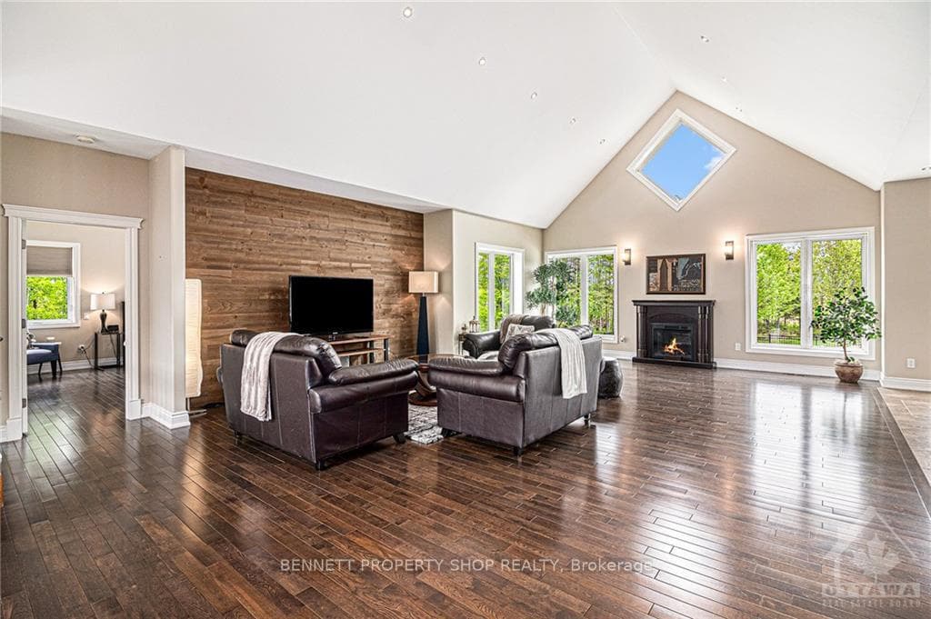 3667 LEGAULT Road photo 7
