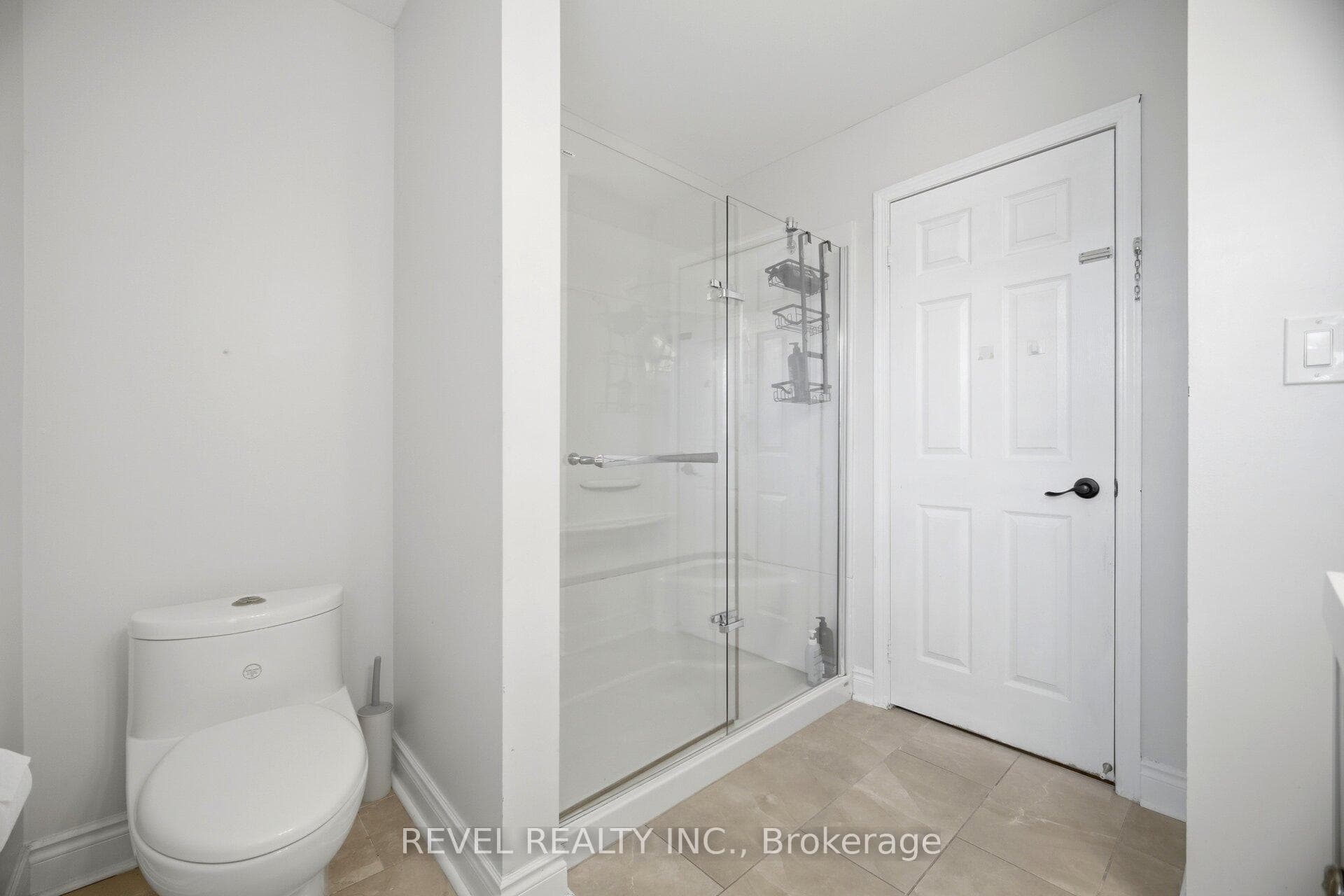 835 Chambers Place photo 35