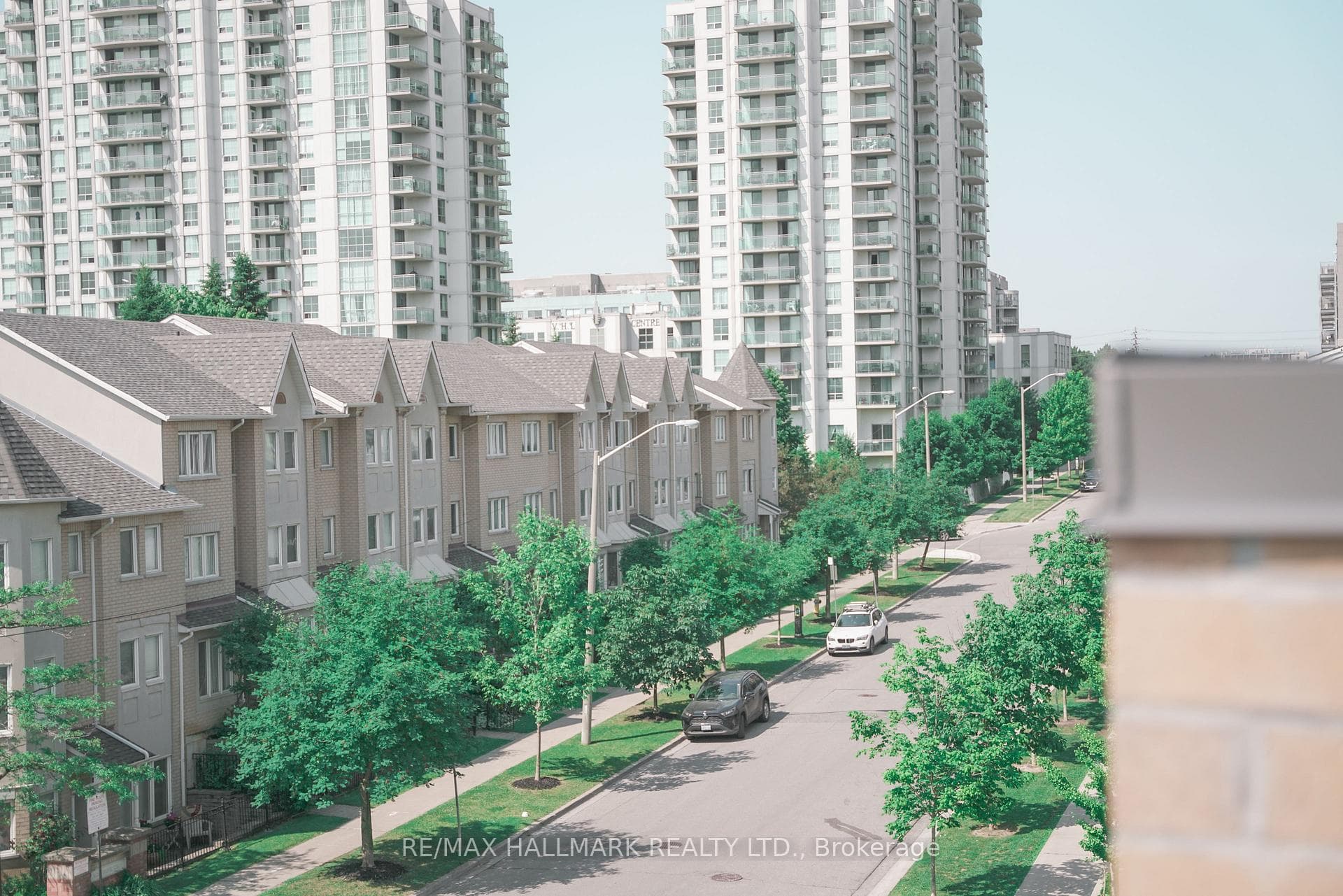 90 Orchid Place Drive Unit 301 photo 23