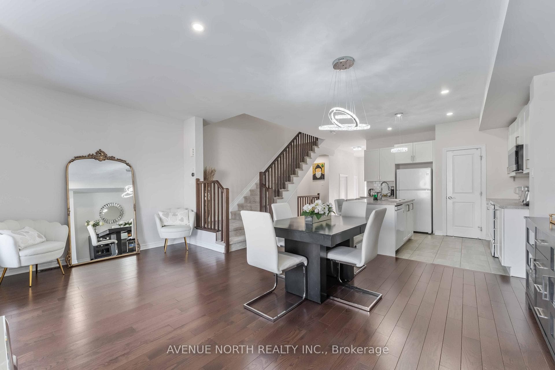 320 Grackle Street photo 10