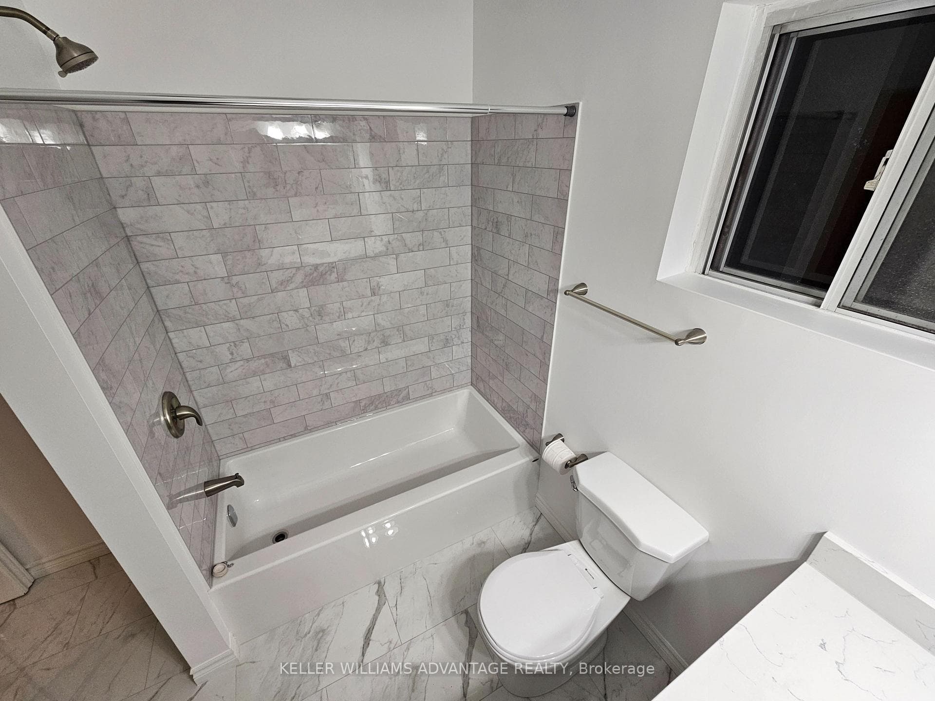 190 Lauder Avenue Unit Main photo 20