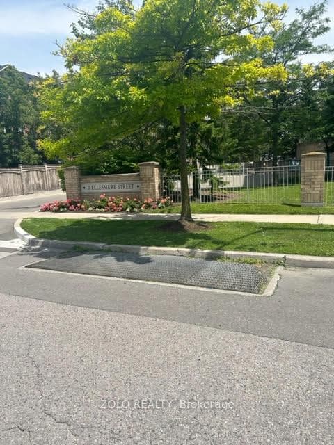 3 Ellesmere Street Unit 626 photo 1