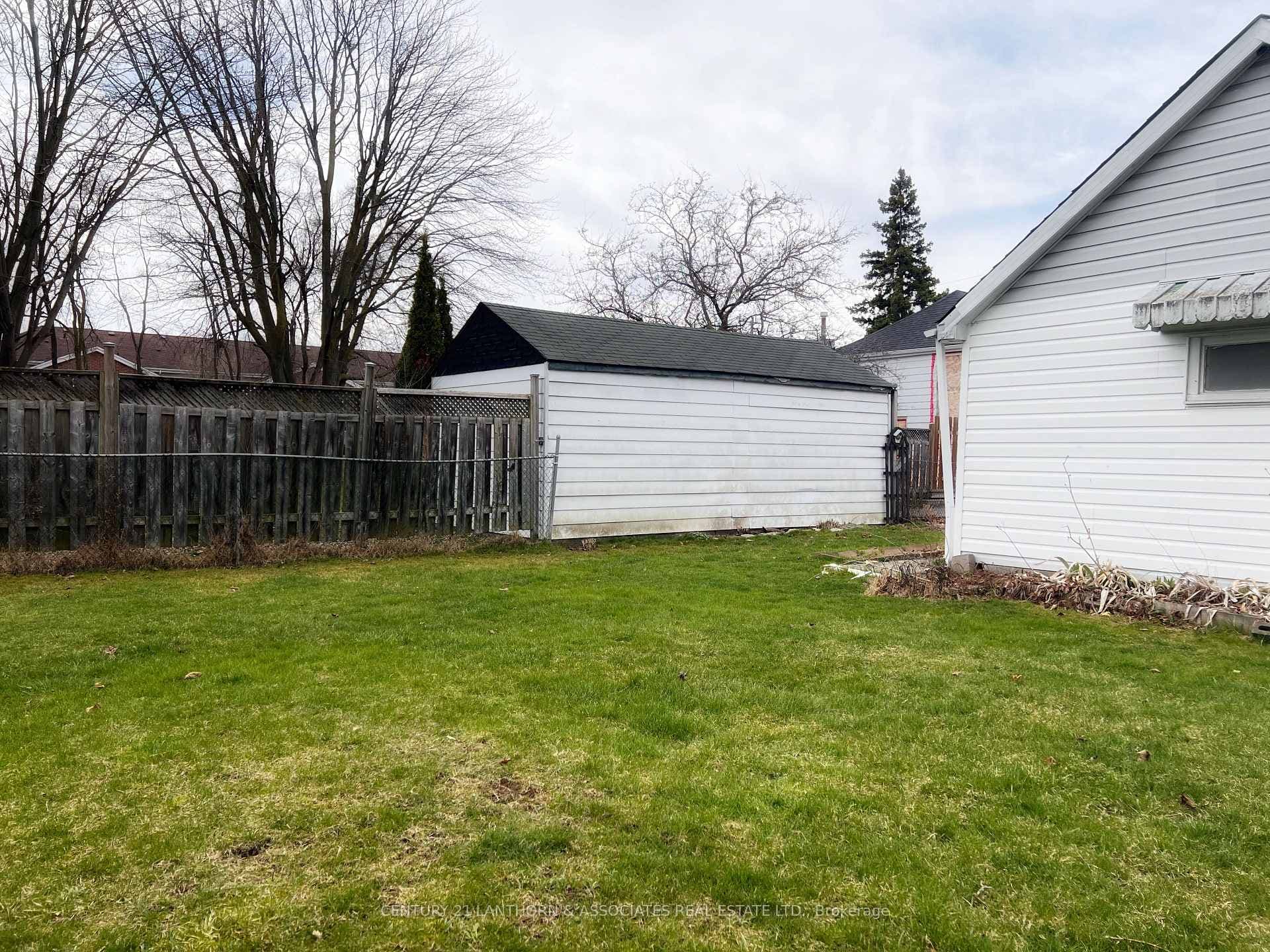 371 Coleman Street photo 16