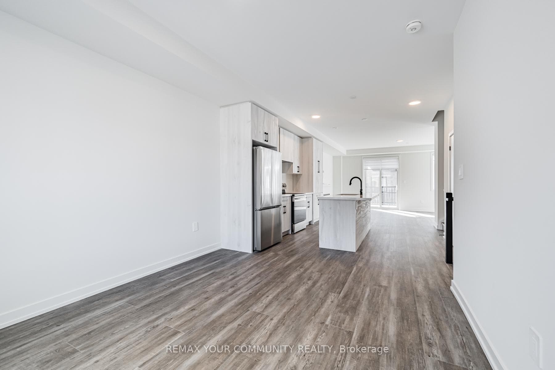 16 Agnes Lane photo 13