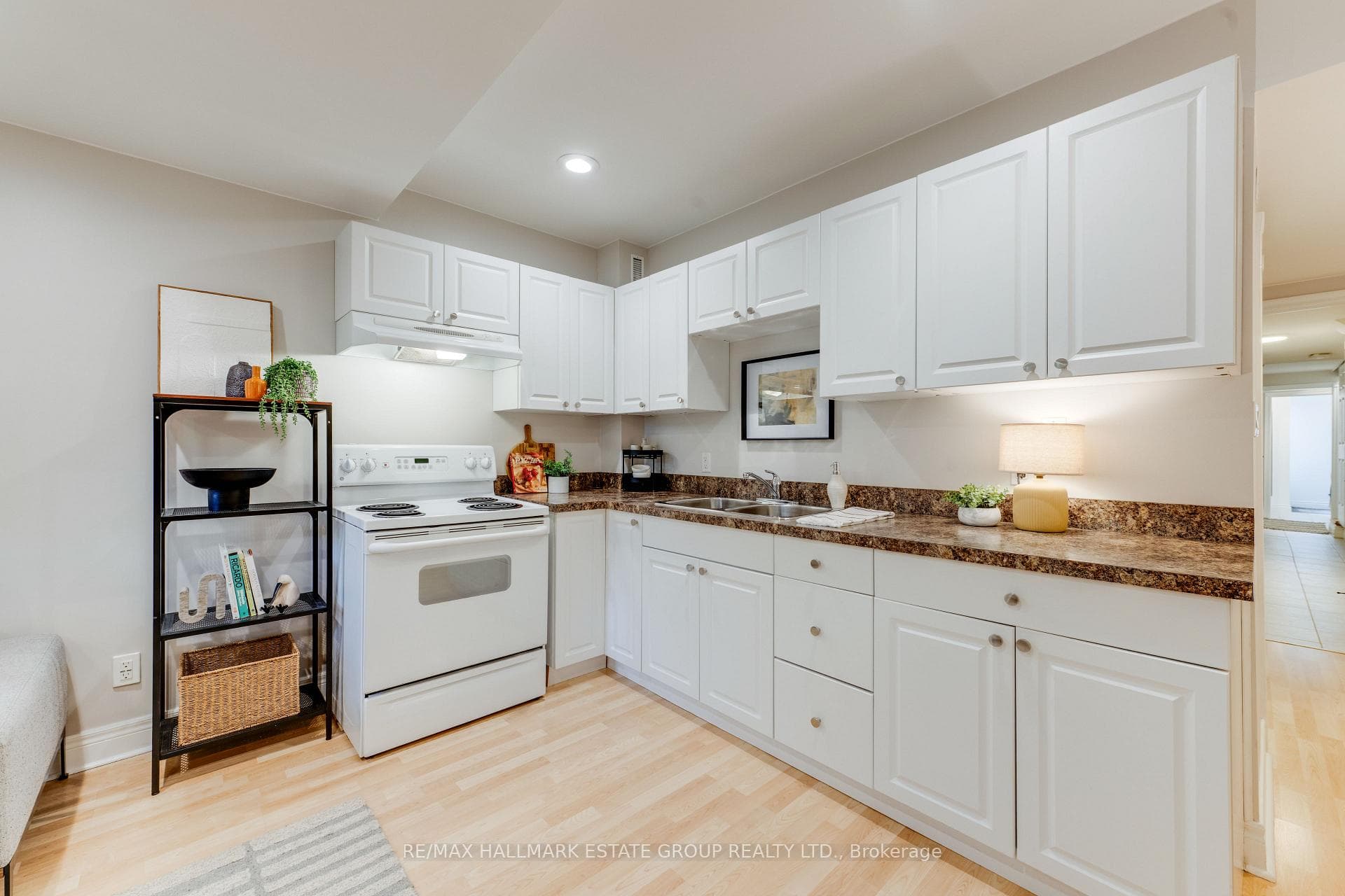 51 Stanhope Avenue photo 37