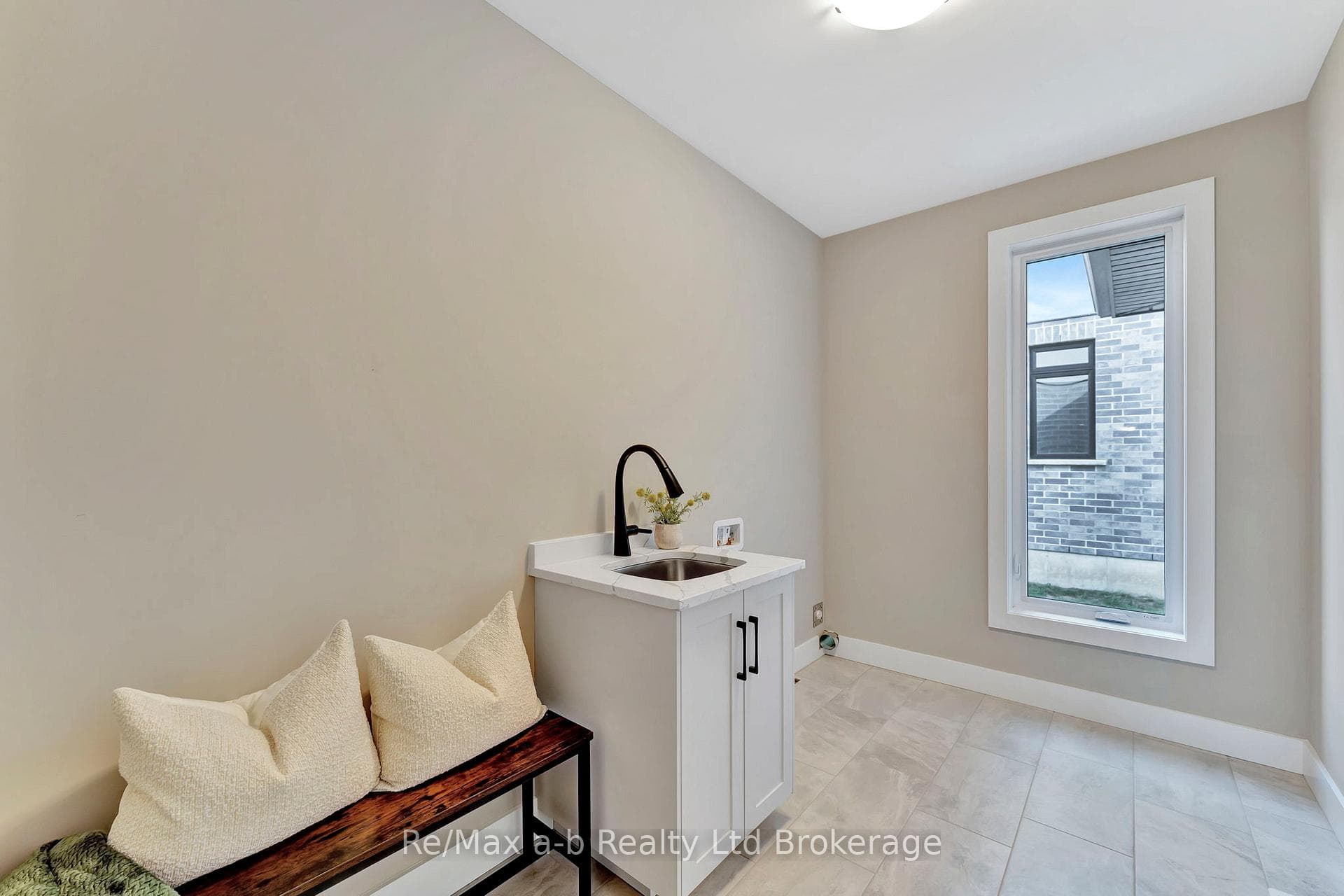 62 Sunview Drive photo 12