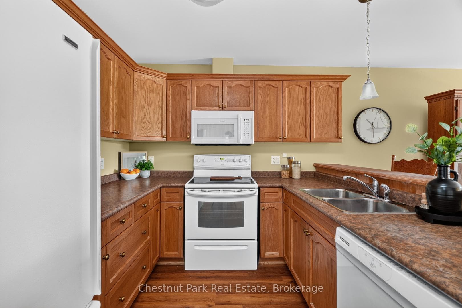 10A Kimberley Avenue Unit 303 photo 13