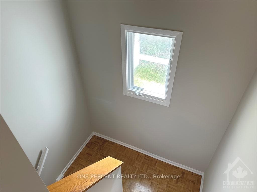 13 OBERON Street photo 10