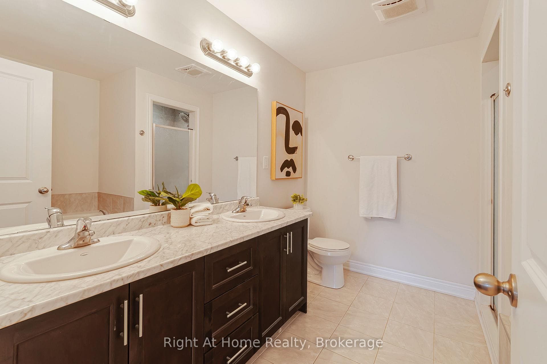 5-piece ensuite
