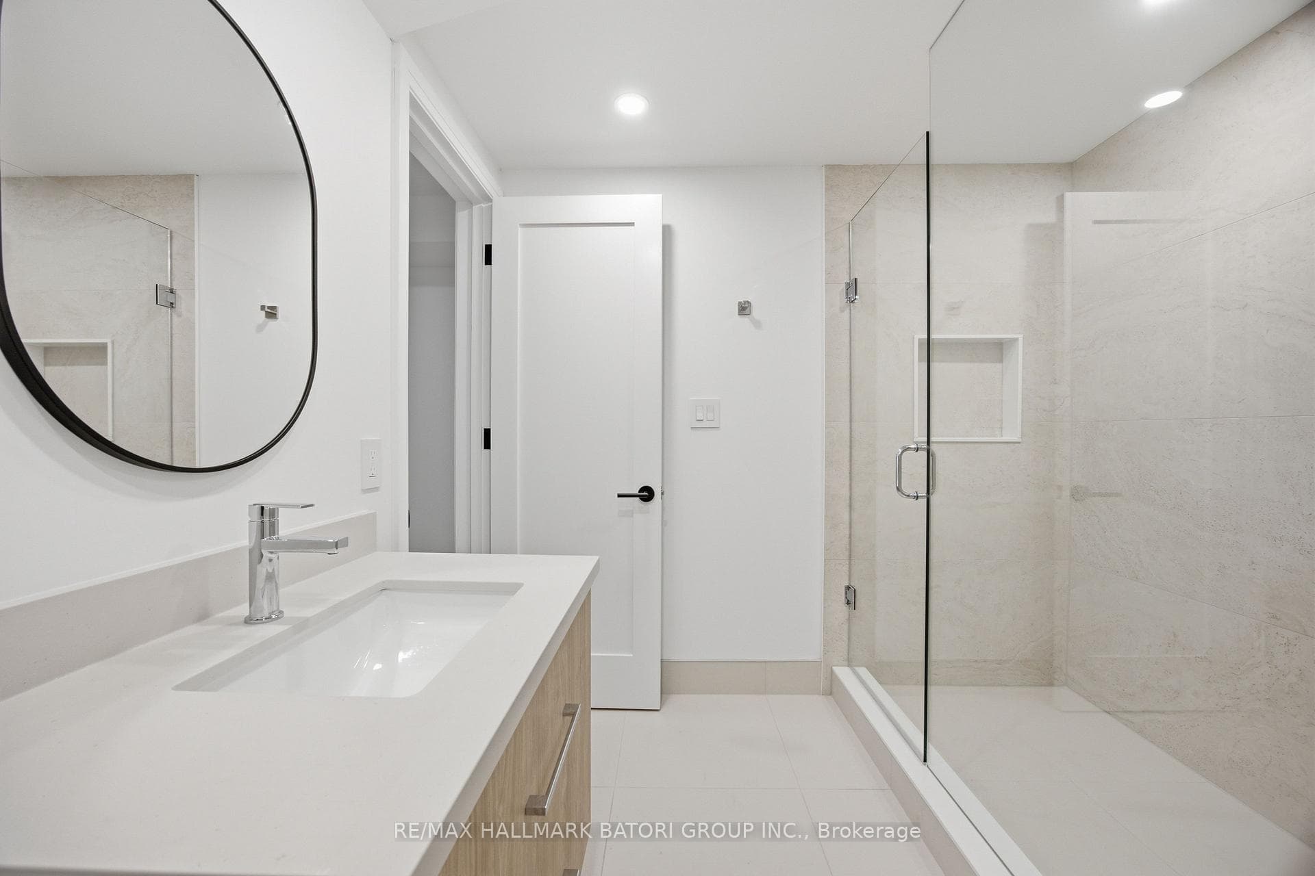 56 Camberwell Road Unit 2 photo 30