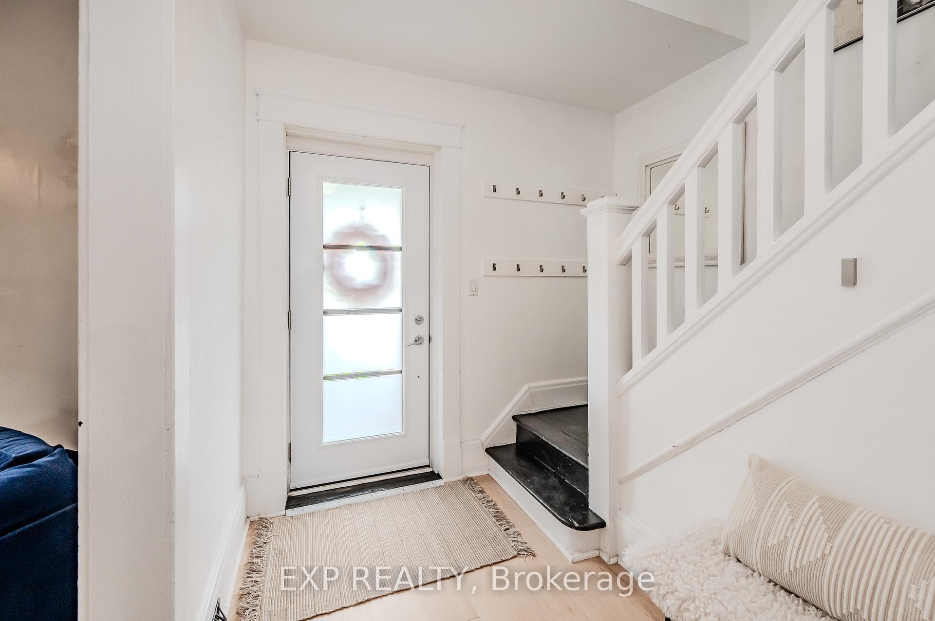 185 Ahrens Street photo 4