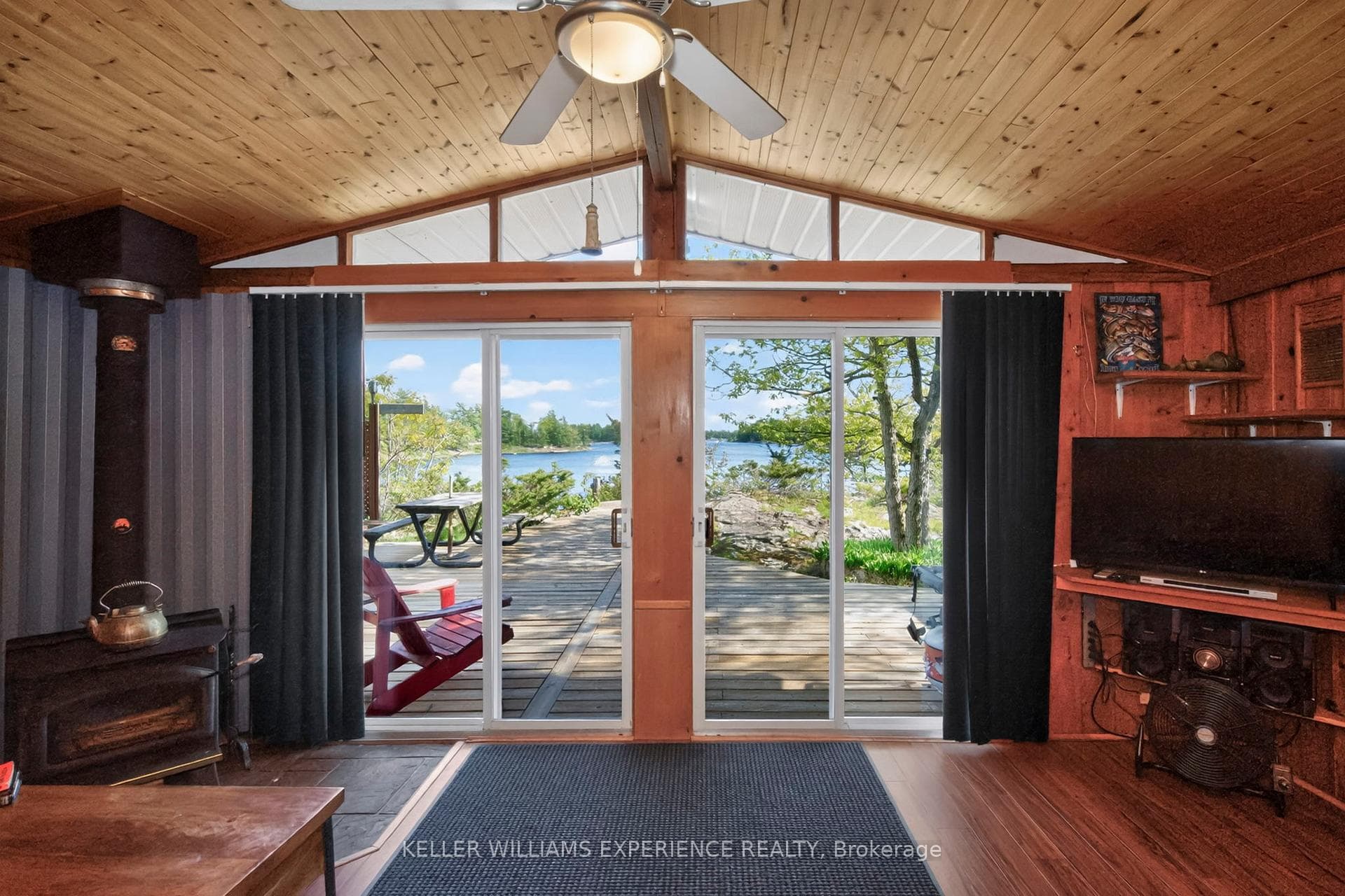 6932 ISLAND 1810 / BONE ISLAND N/A photo 16