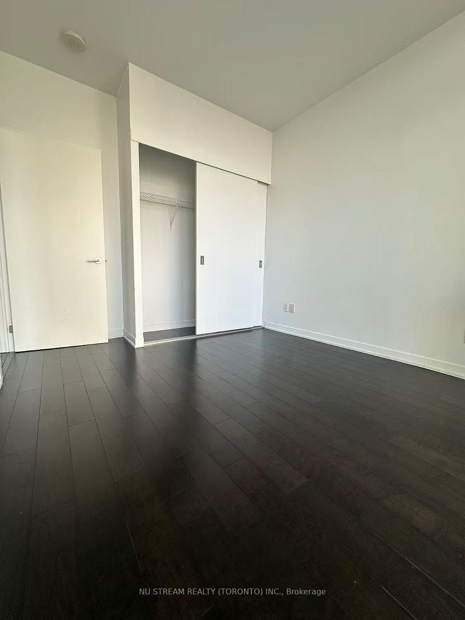 170 Fort York Boulevard Unit 1808 photo 9