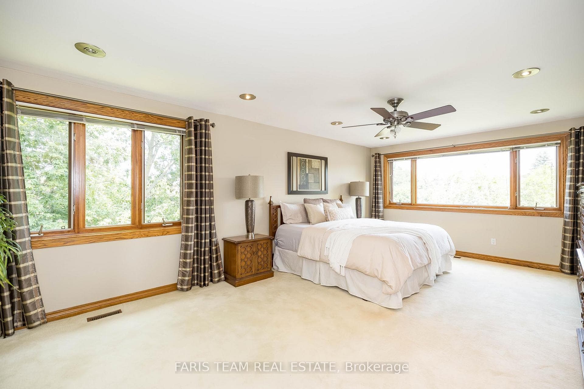 12 Lincoln Place photo 16