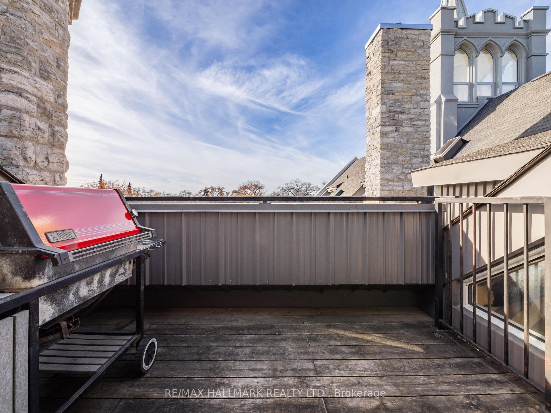 384 Sunnyside Avenue Unit 301 photo 28