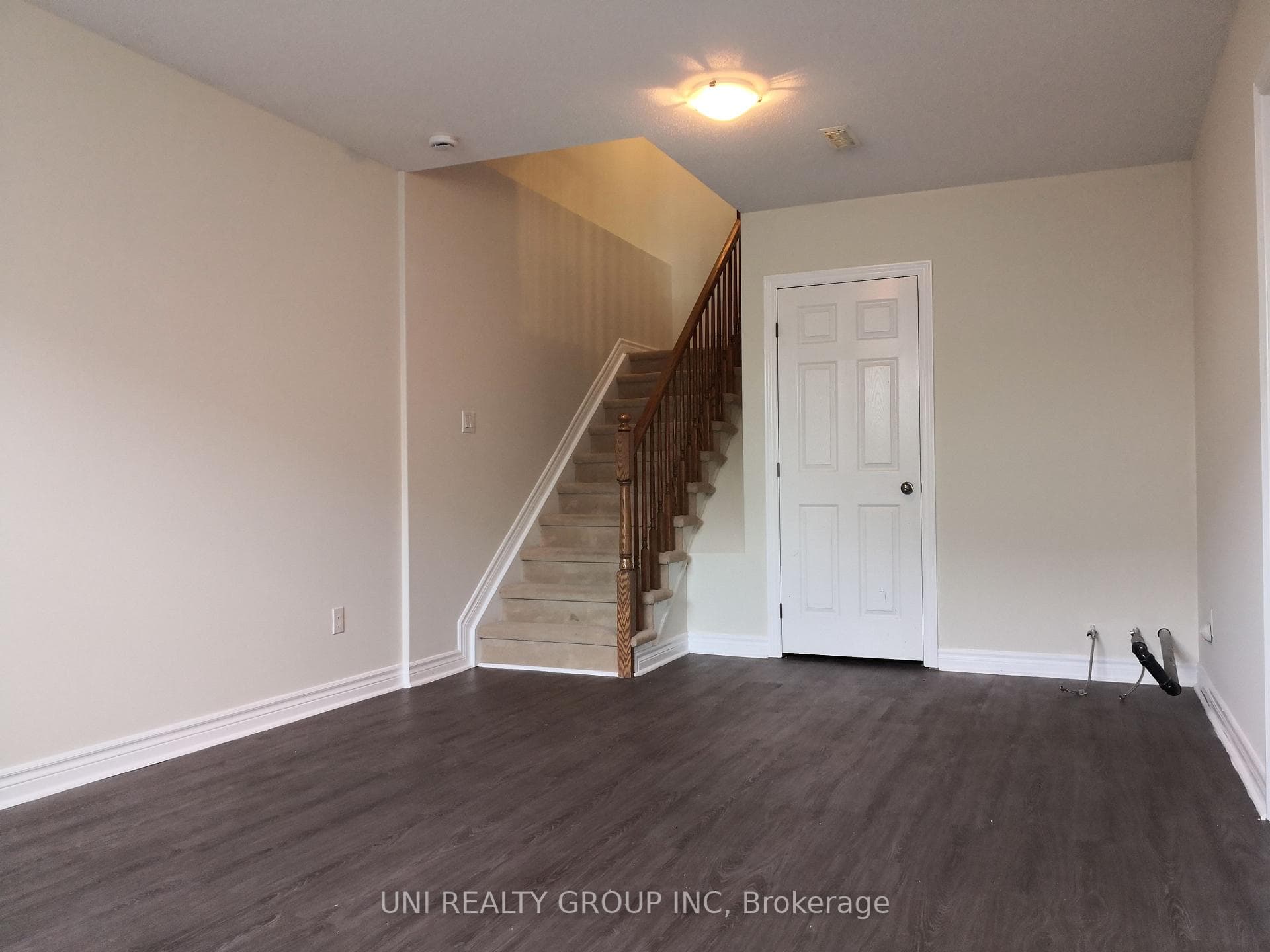 363 Glenbrae Avenue photo 17