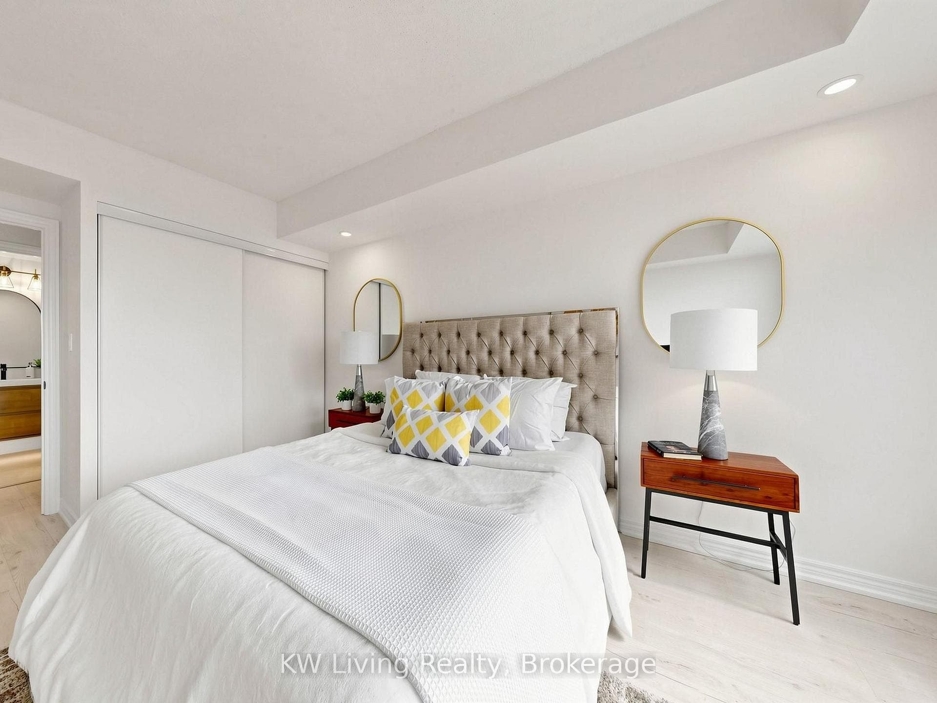 100 Promenade Circle Unit 1010 photo 12