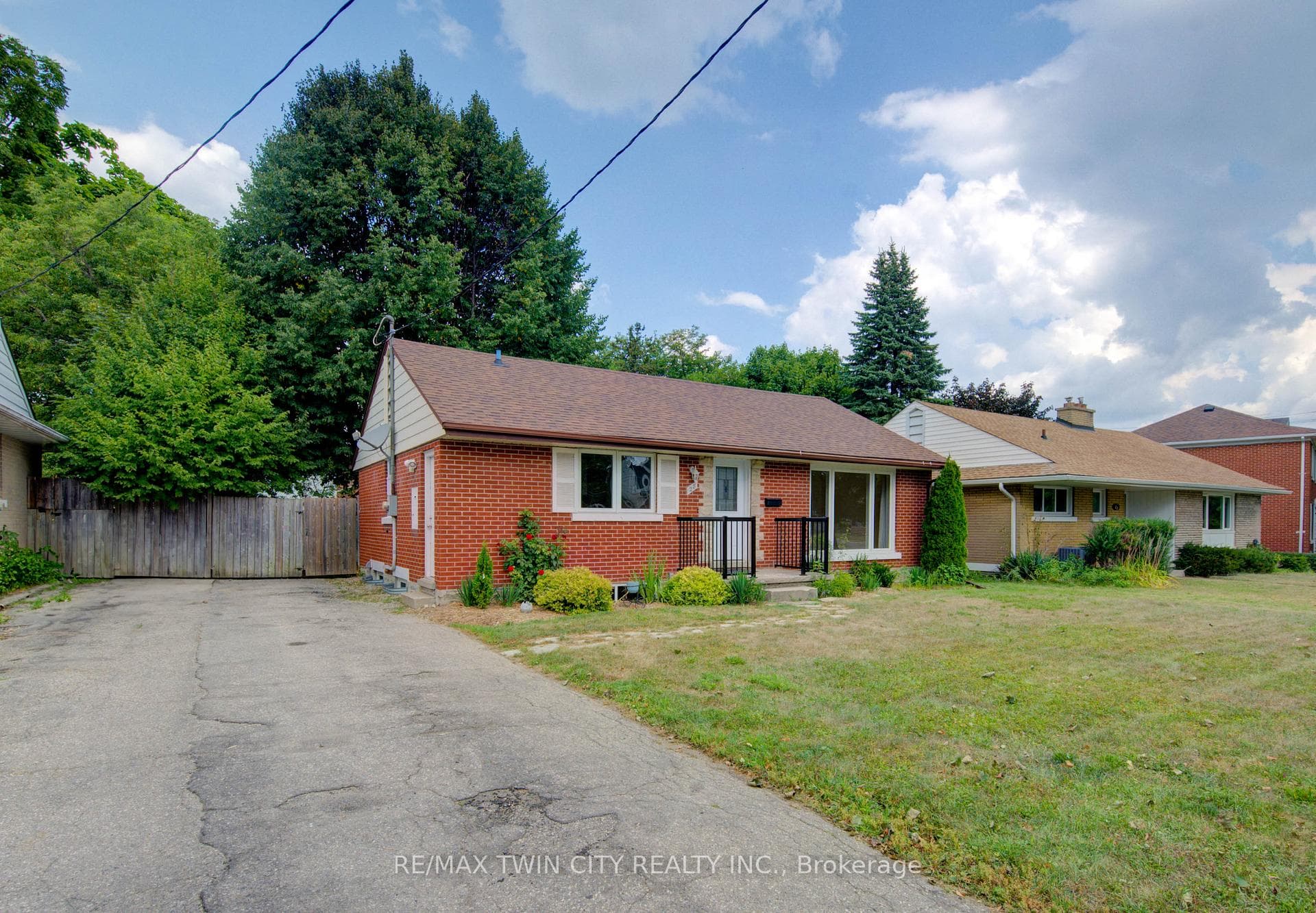 28 Jack Avenue photo 1
