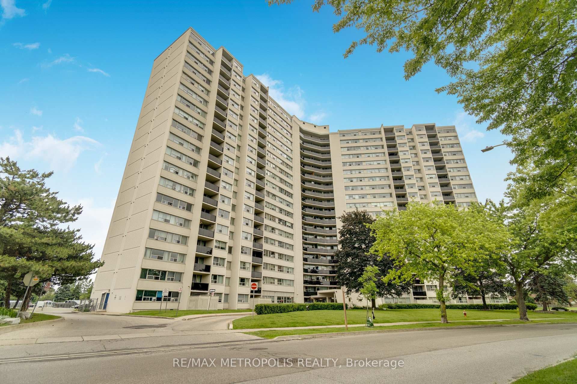 530 Lolita Gardens Unit 1903 photo 5