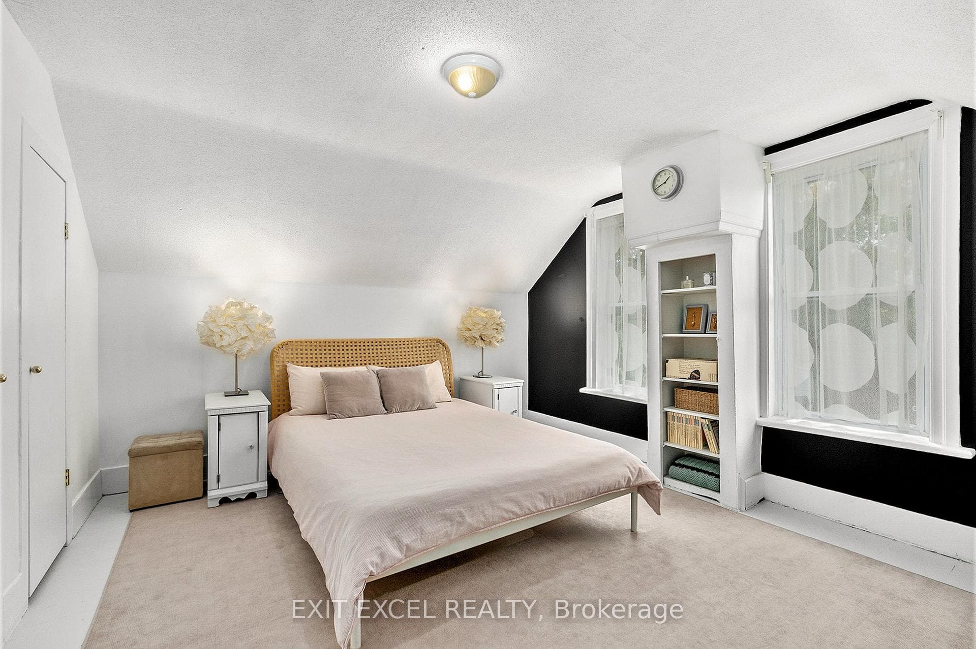 77 Napoleon Street photo 20