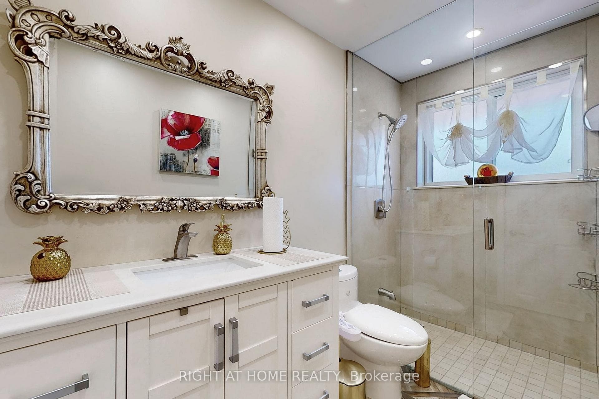 107 Howard Road photo 19