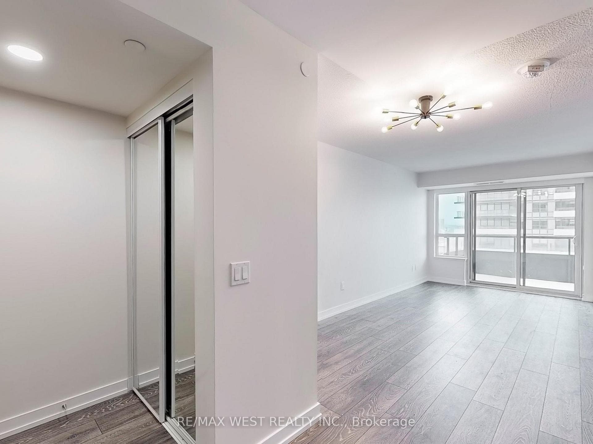 1455 Celebration Drive Unit 805 photo 6