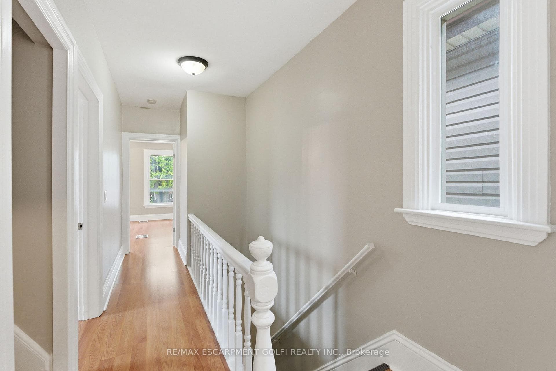 643 Wilson Street photo 18