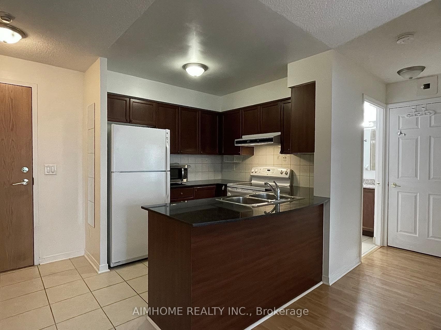 5508 Yonge Street Unit 1607 photo 4