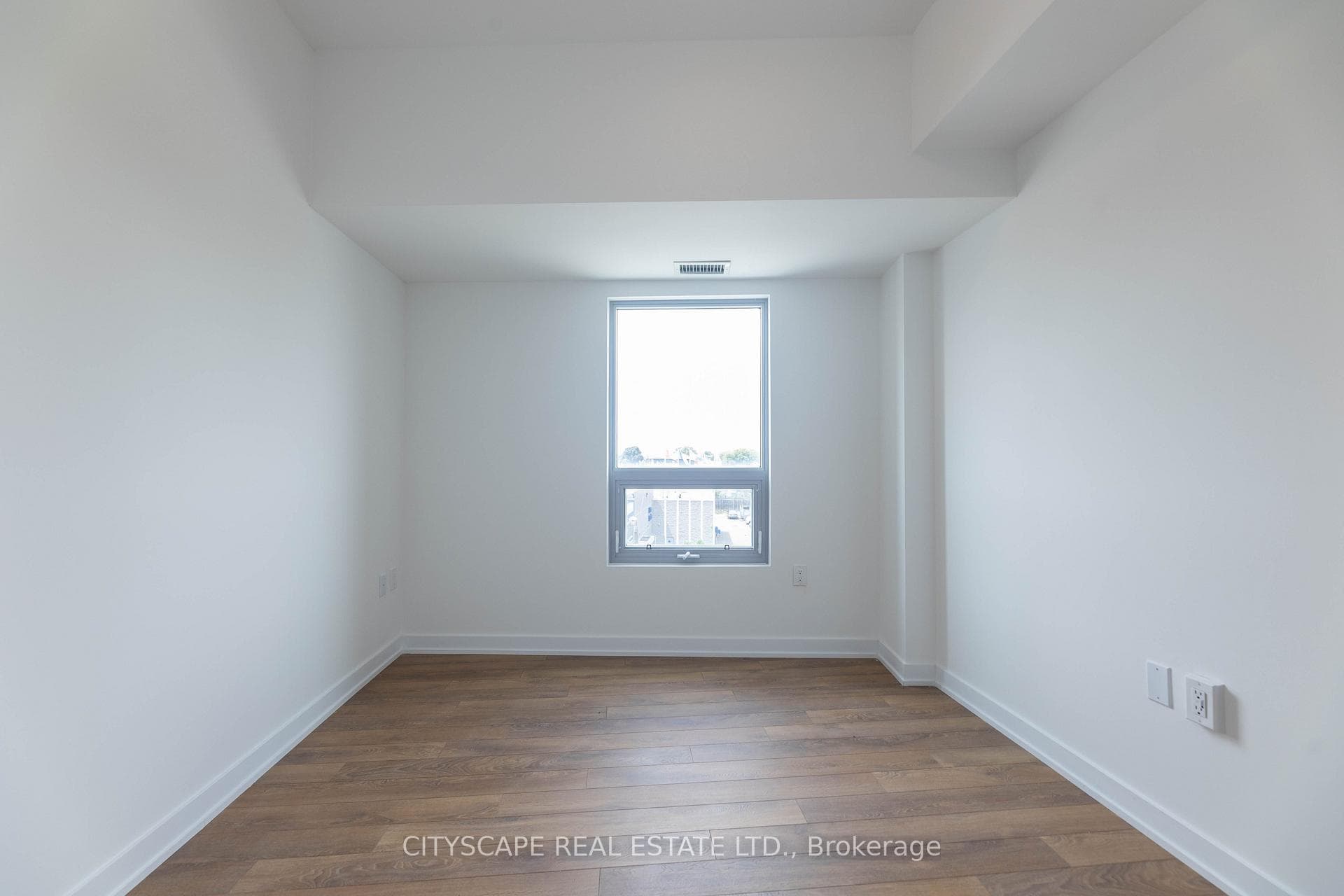 2433 Dufferin Street Unit 509 photo 14