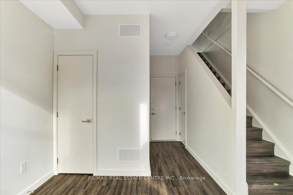 31 Rainwater Lane photo 5