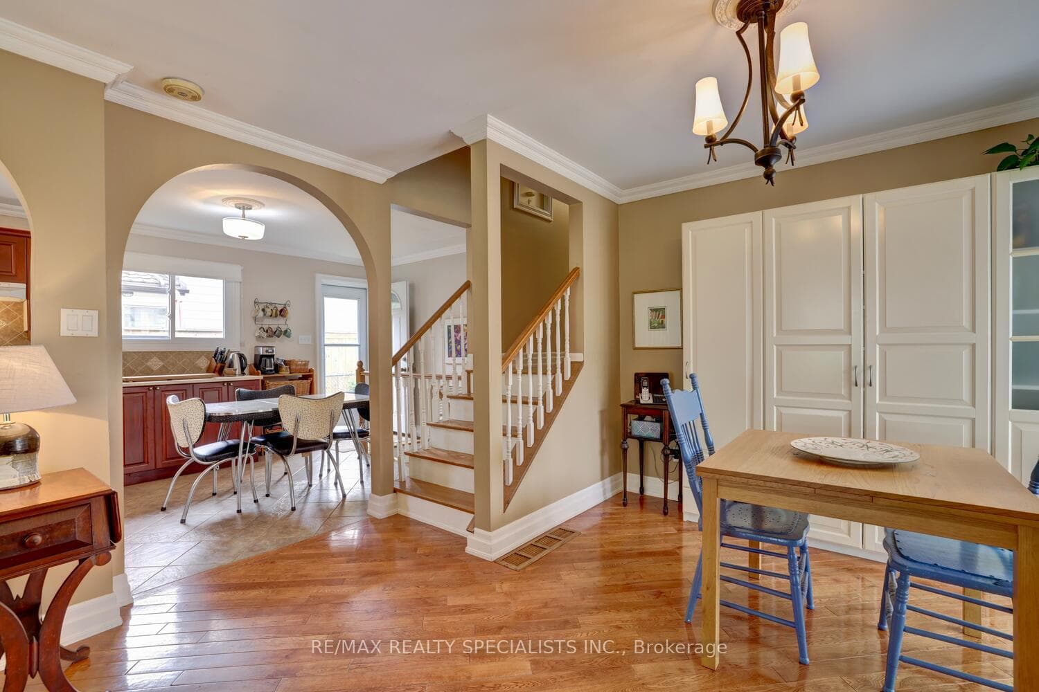 322 Louis Drive photo 9