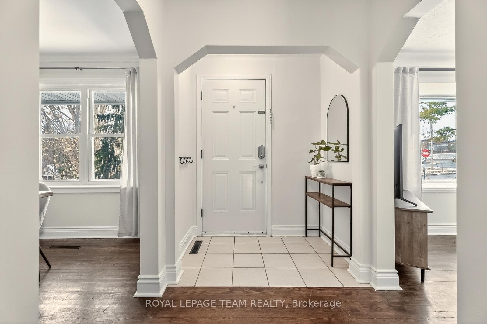 1314 RANDALL Avenue photo 27