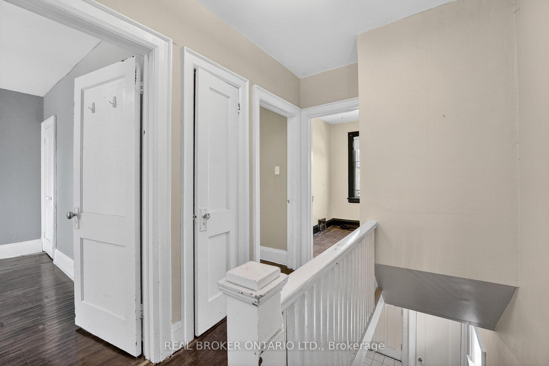 271 Manor Road photo 20