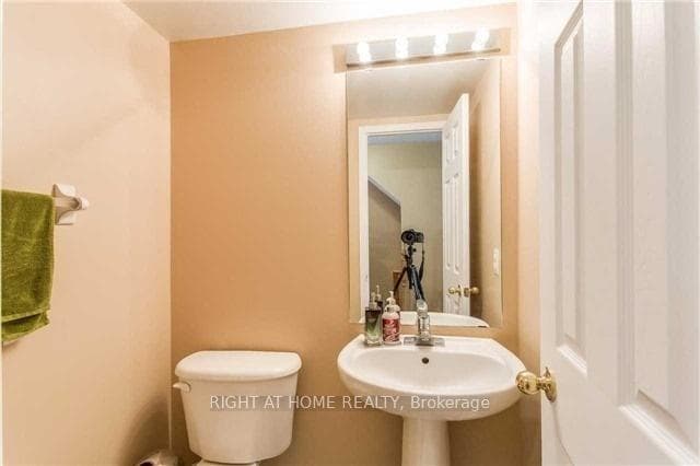50 Strathaven Drive Unit 118 photo 8