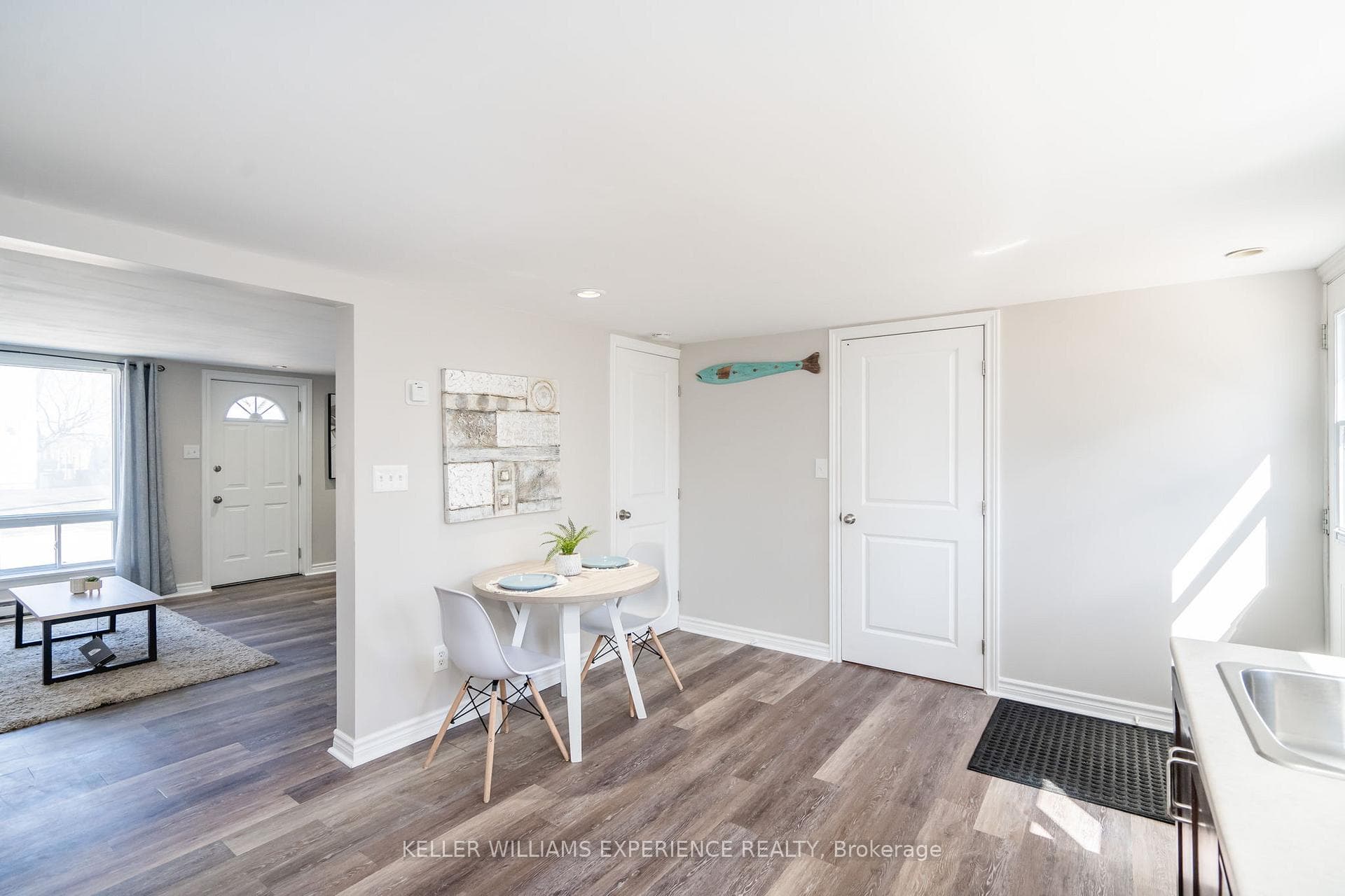 273 GLOUCESTER Street photo 5