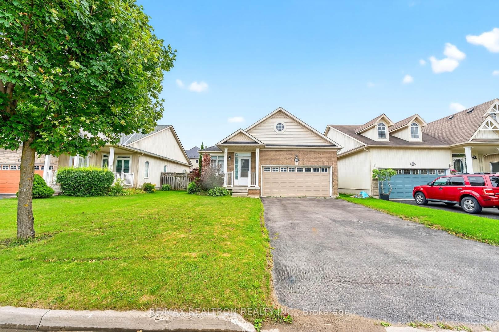 249 Berry Street photo 3