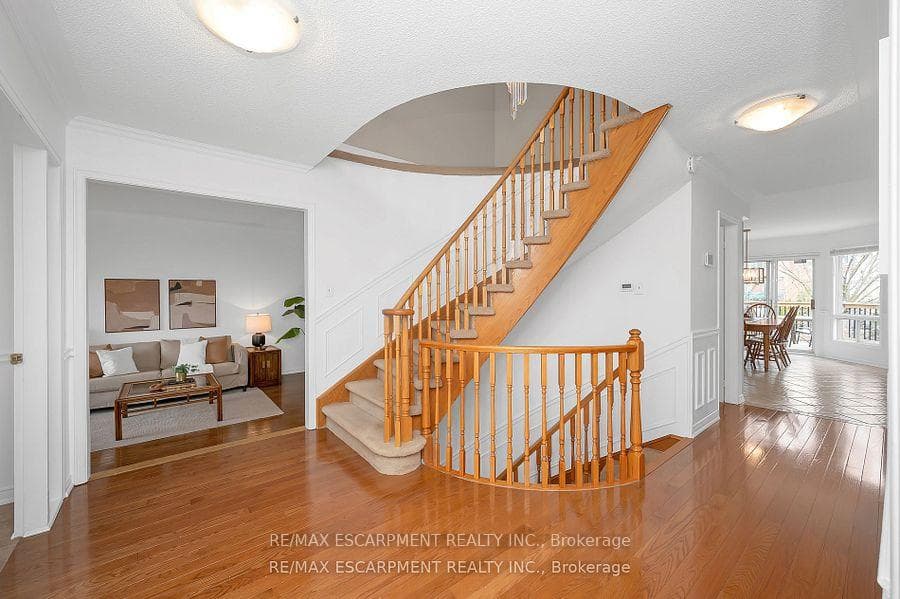 2069 Gordie Tapp Crescent photo 8