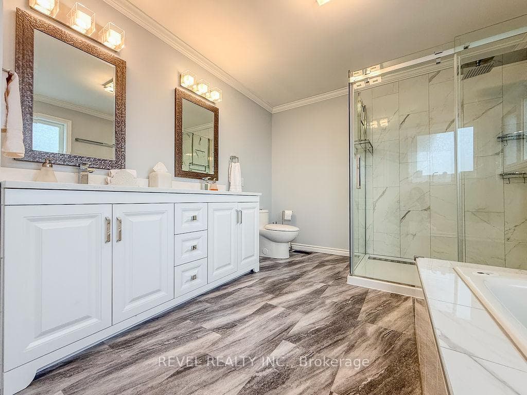 800 Lavigne Boulevard photo 24