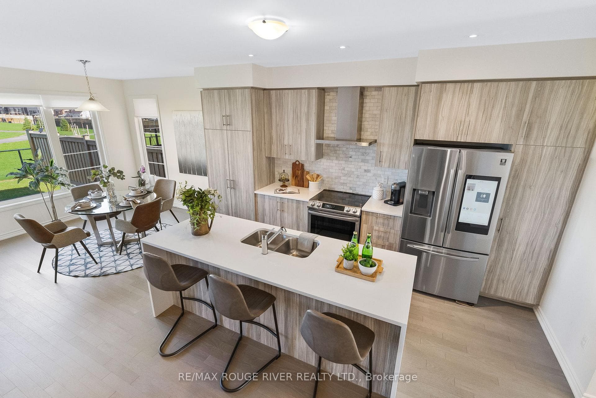 61 Maskell Crescent photo 5