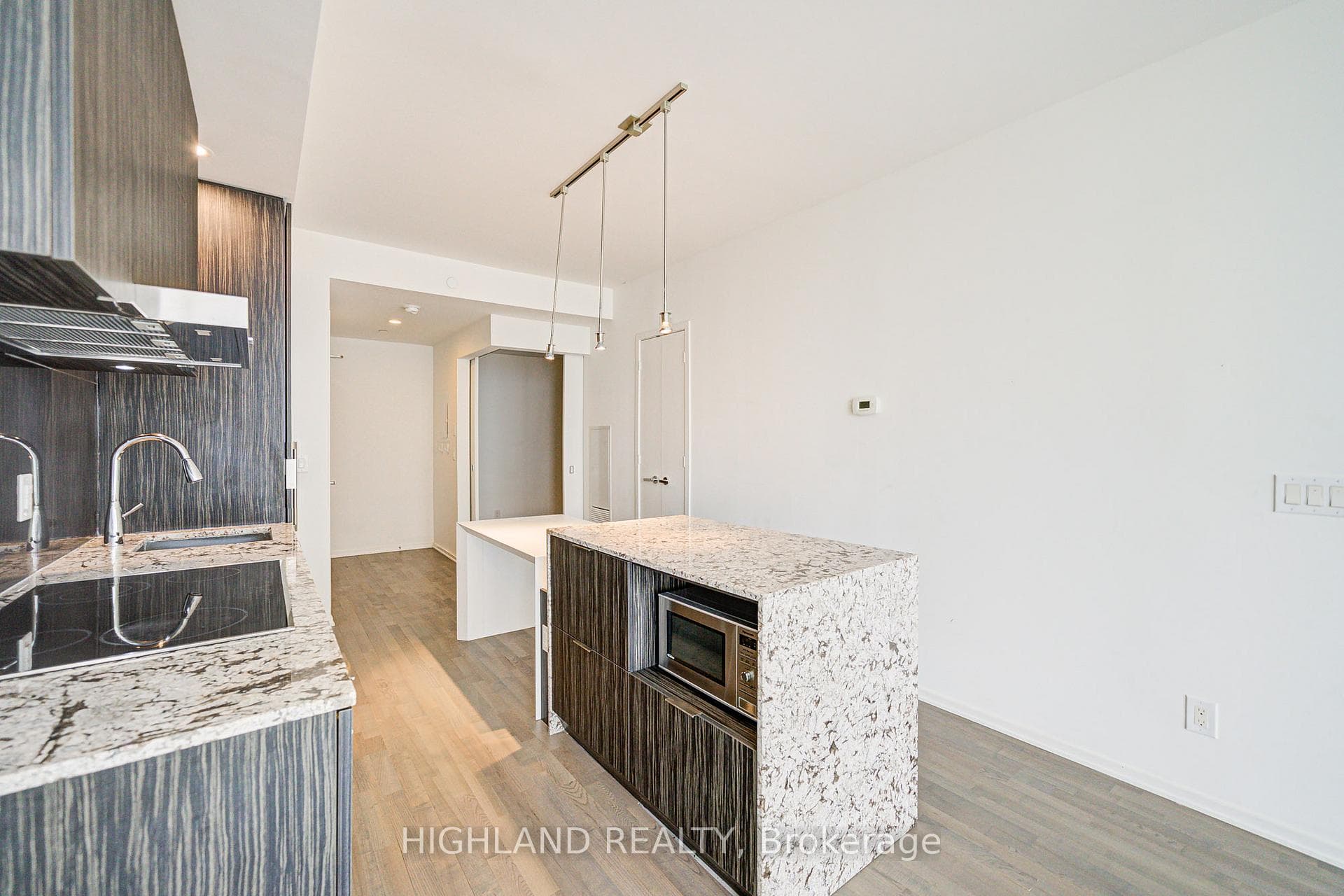 1 Bloor Street Unit 3709 photo 15
