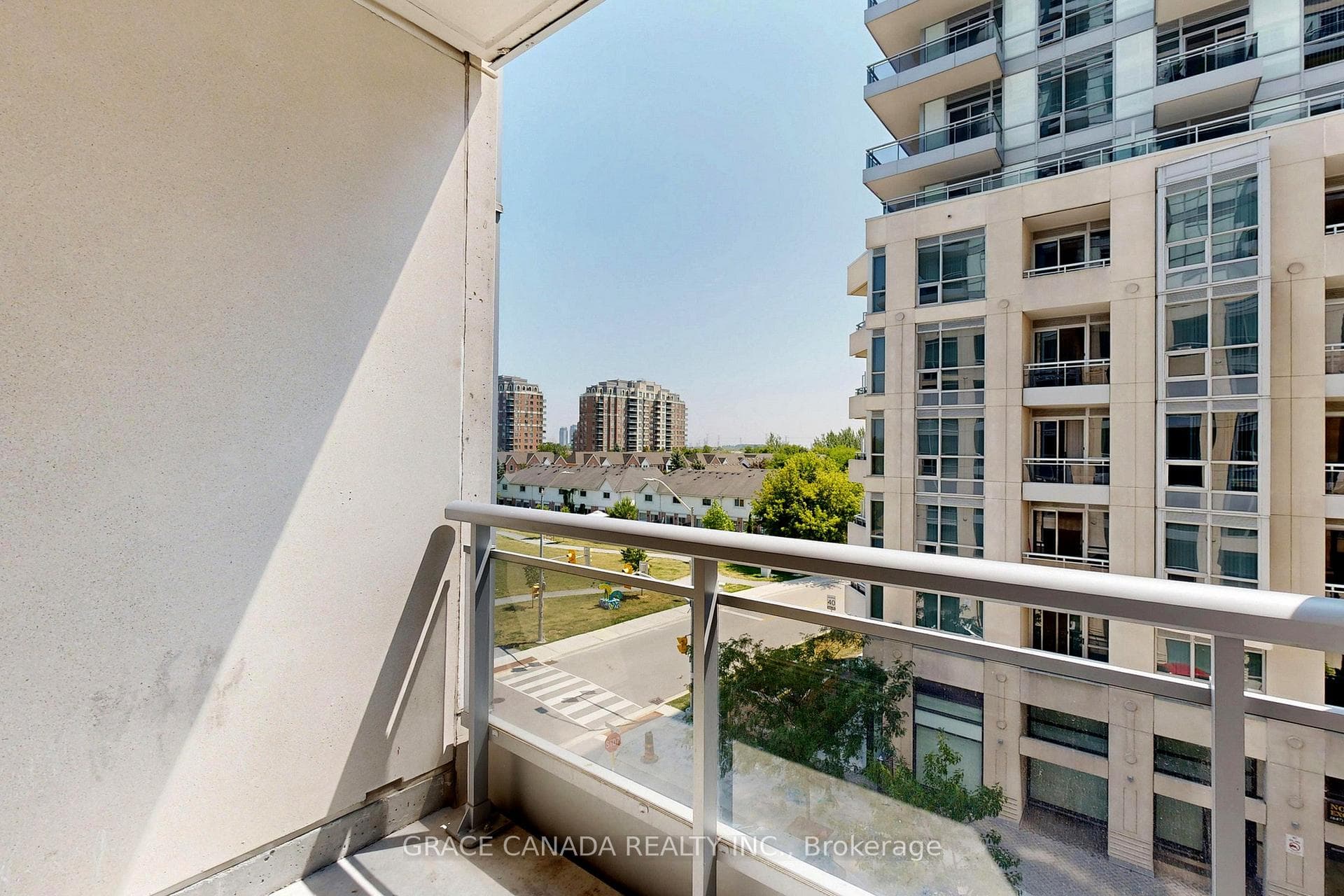 9205 Yonge Street Unit 409 photo 35